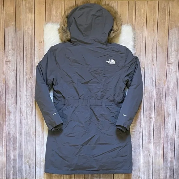 The North Face Women’s Arctic Parka Coat In Vanadis Grey - Picture 6 of 9